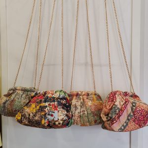 BOLSITO ACOLCHADO CADENA