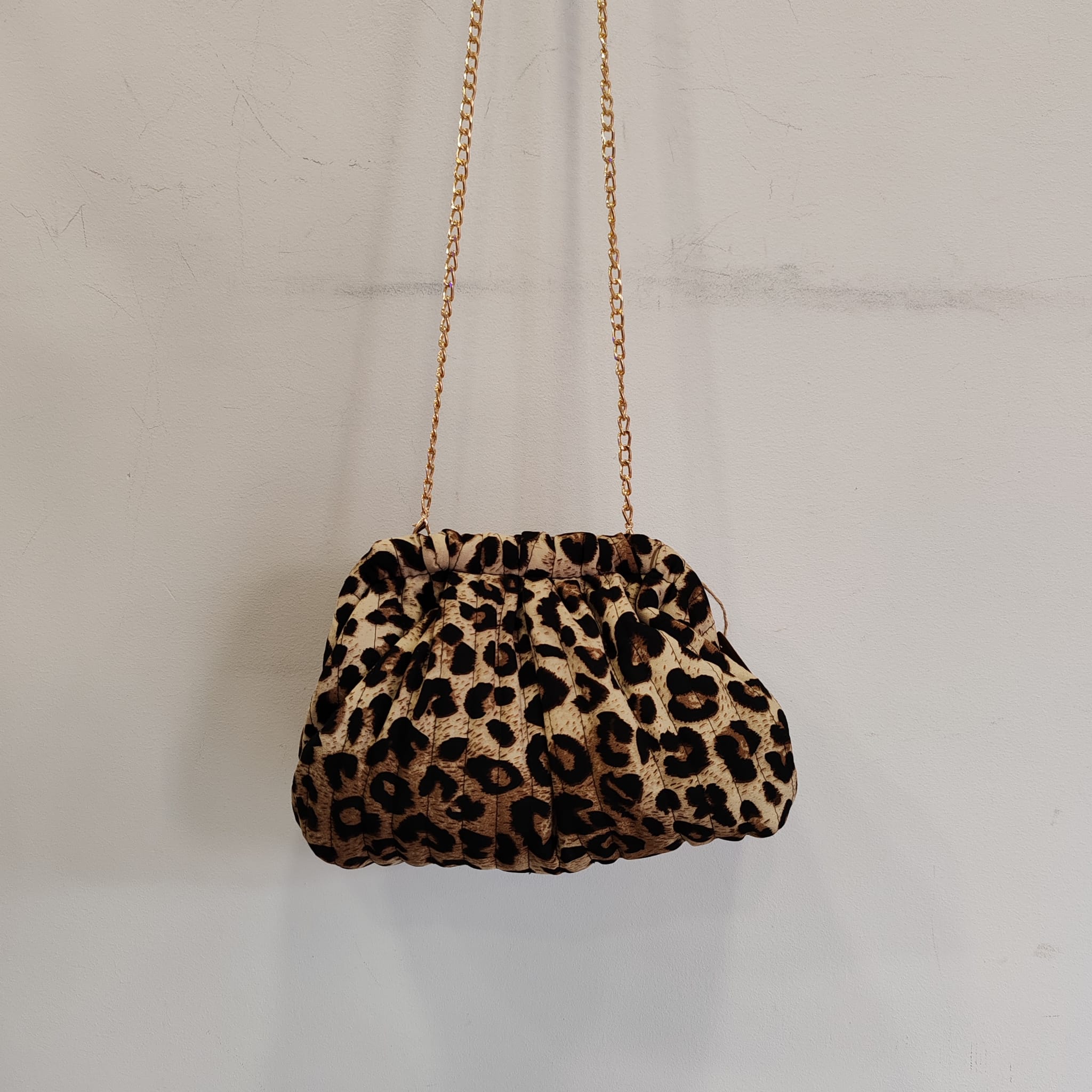 BOLSITO ACOLCHADO CADENA - Imagen 4