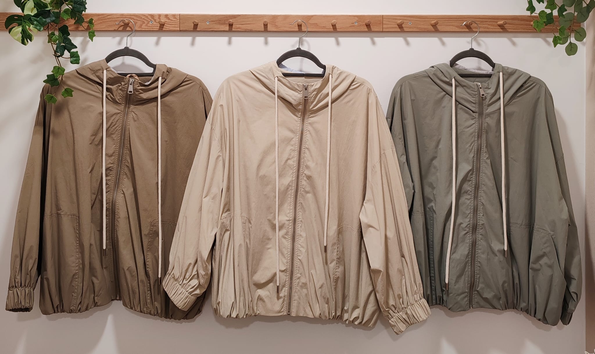 PARKA GOMA BAJO Y PUÑO