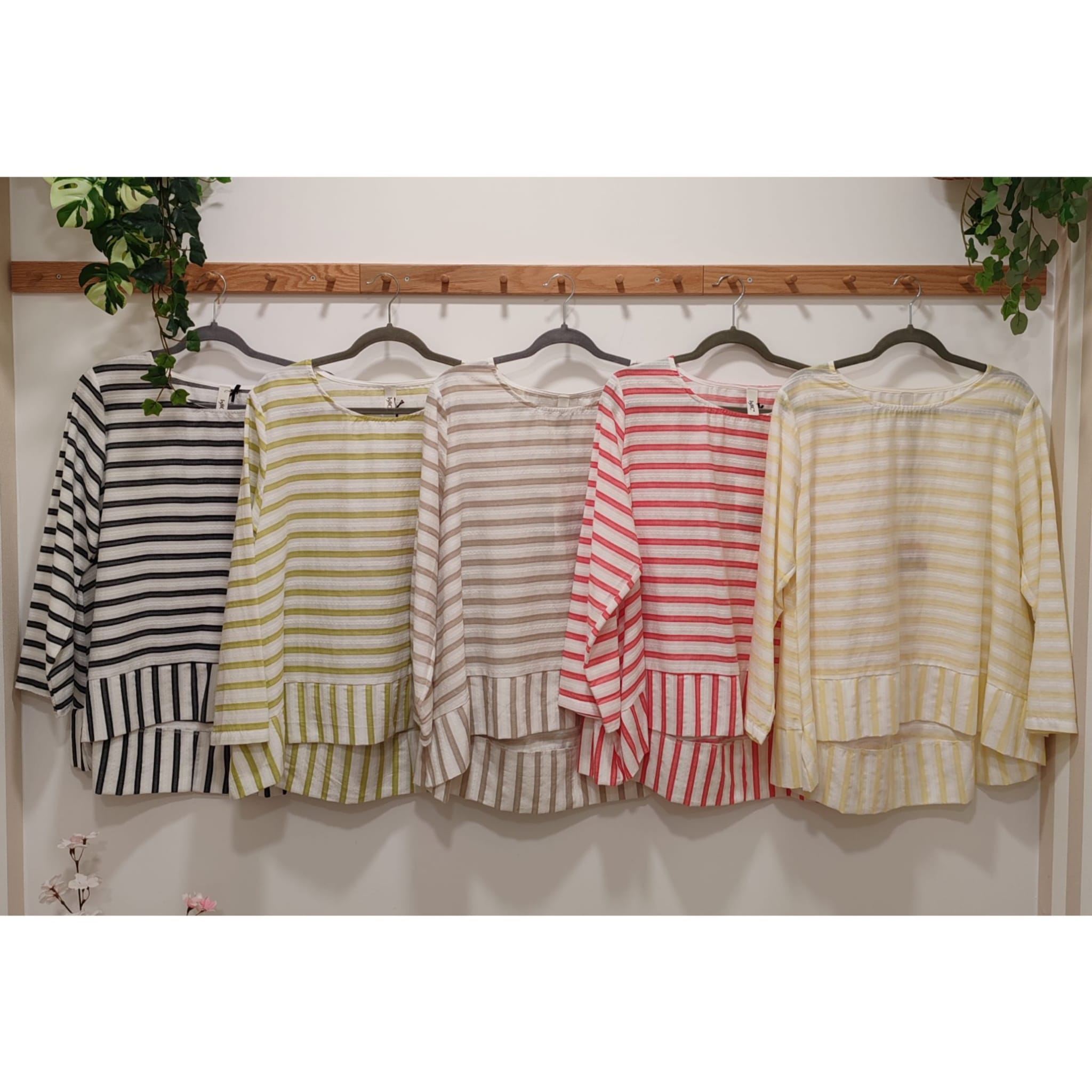 BLUSA RAYAS CORTE EVASÉ