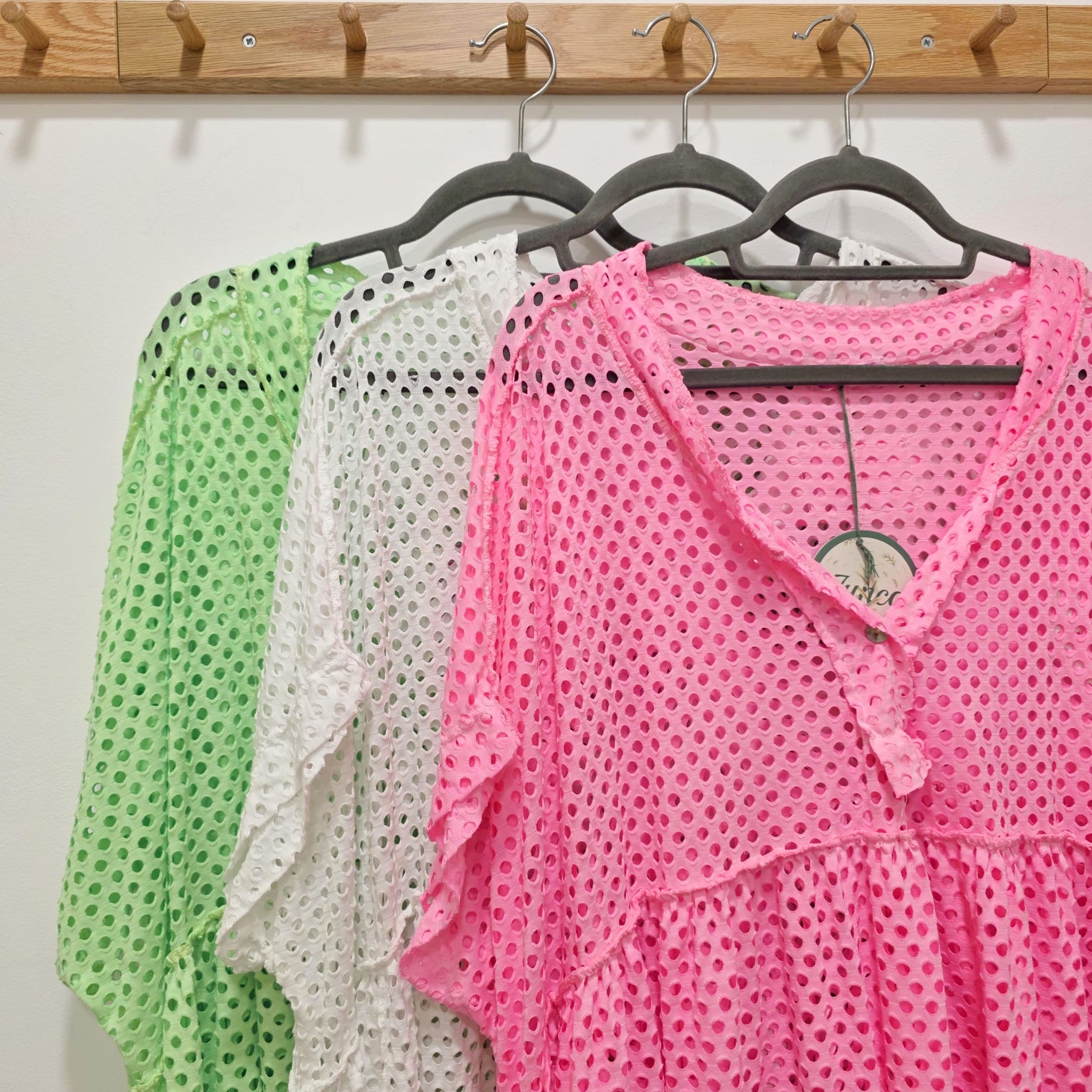 BLUSA CALADA ASIMÉTRICA - Imagen 2