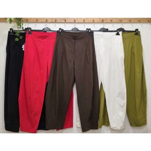 PANTALÓN FINO PINZAS CORTE GLOBO