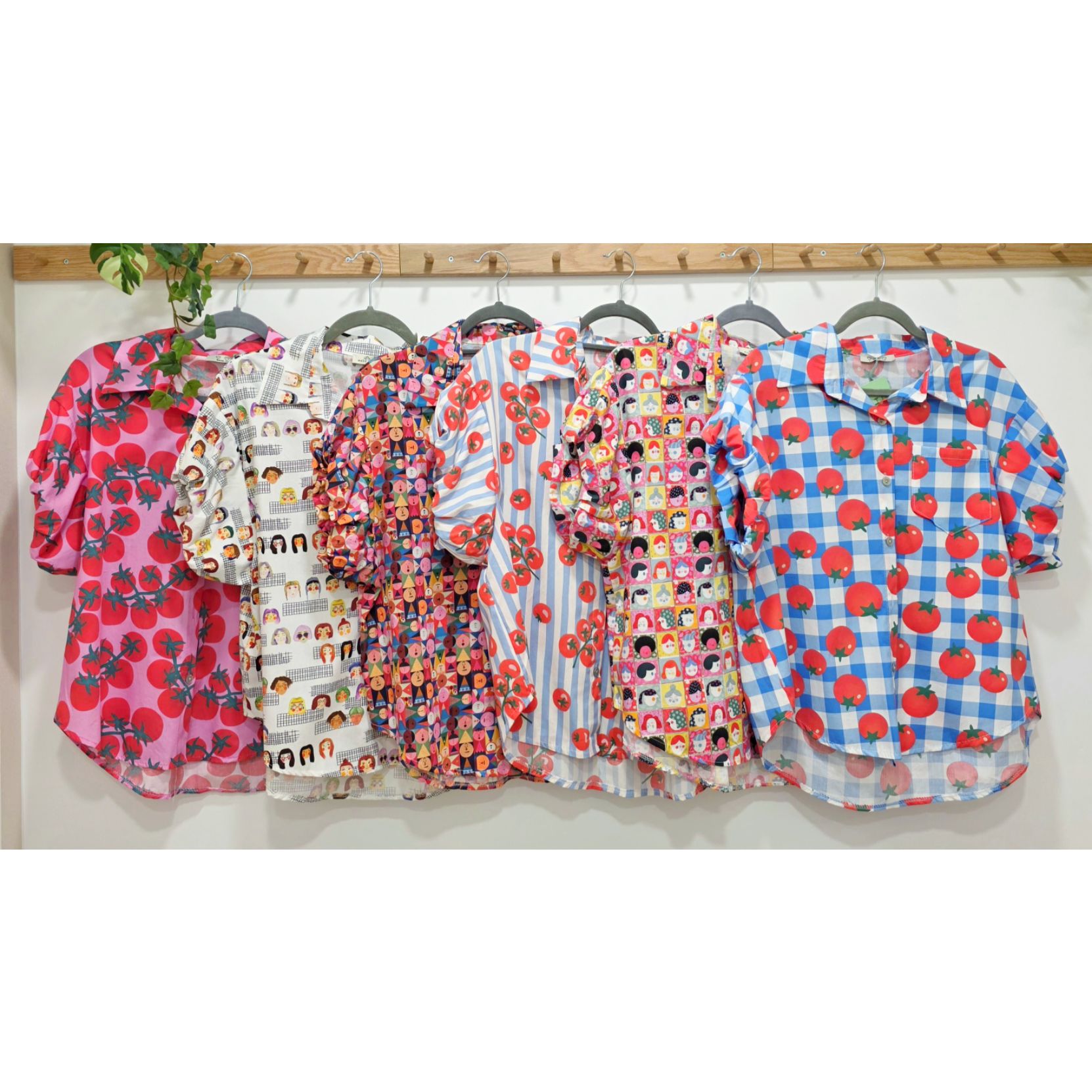 BLUSA CARITAS Y TOMATES