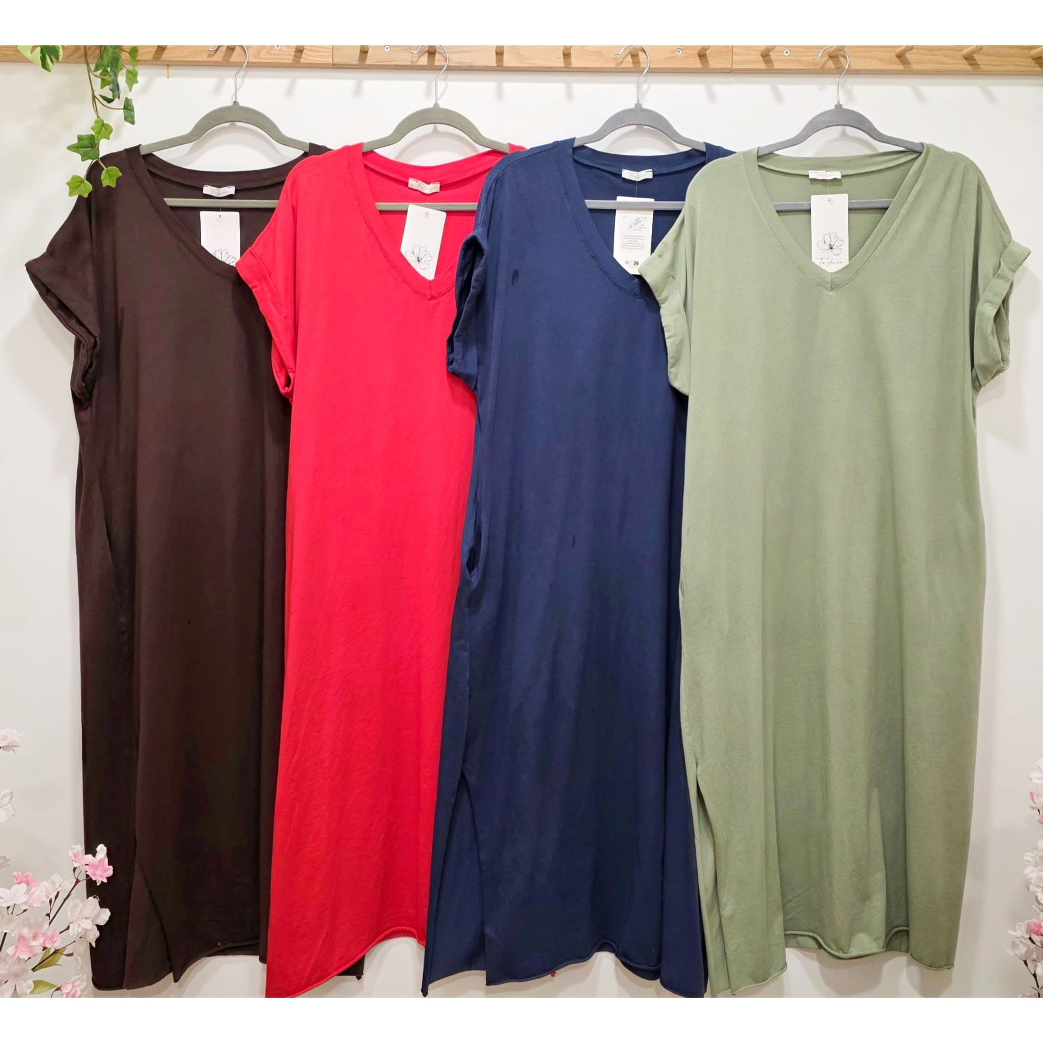 VESTIDO BÁSICO ESCOTE PICO