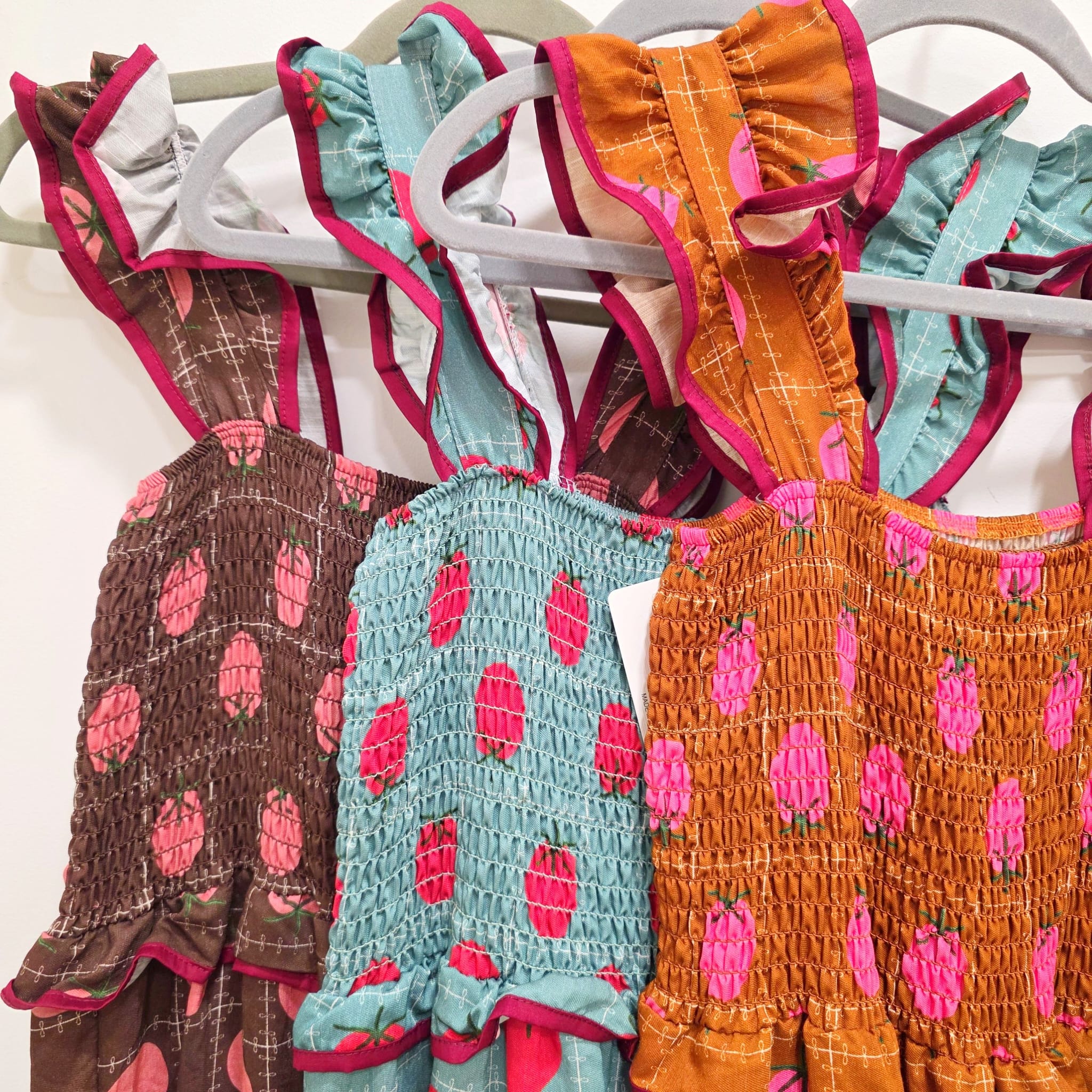 VESTIDO NIDO DE ABEJA (TOMATES) - Imagen 2