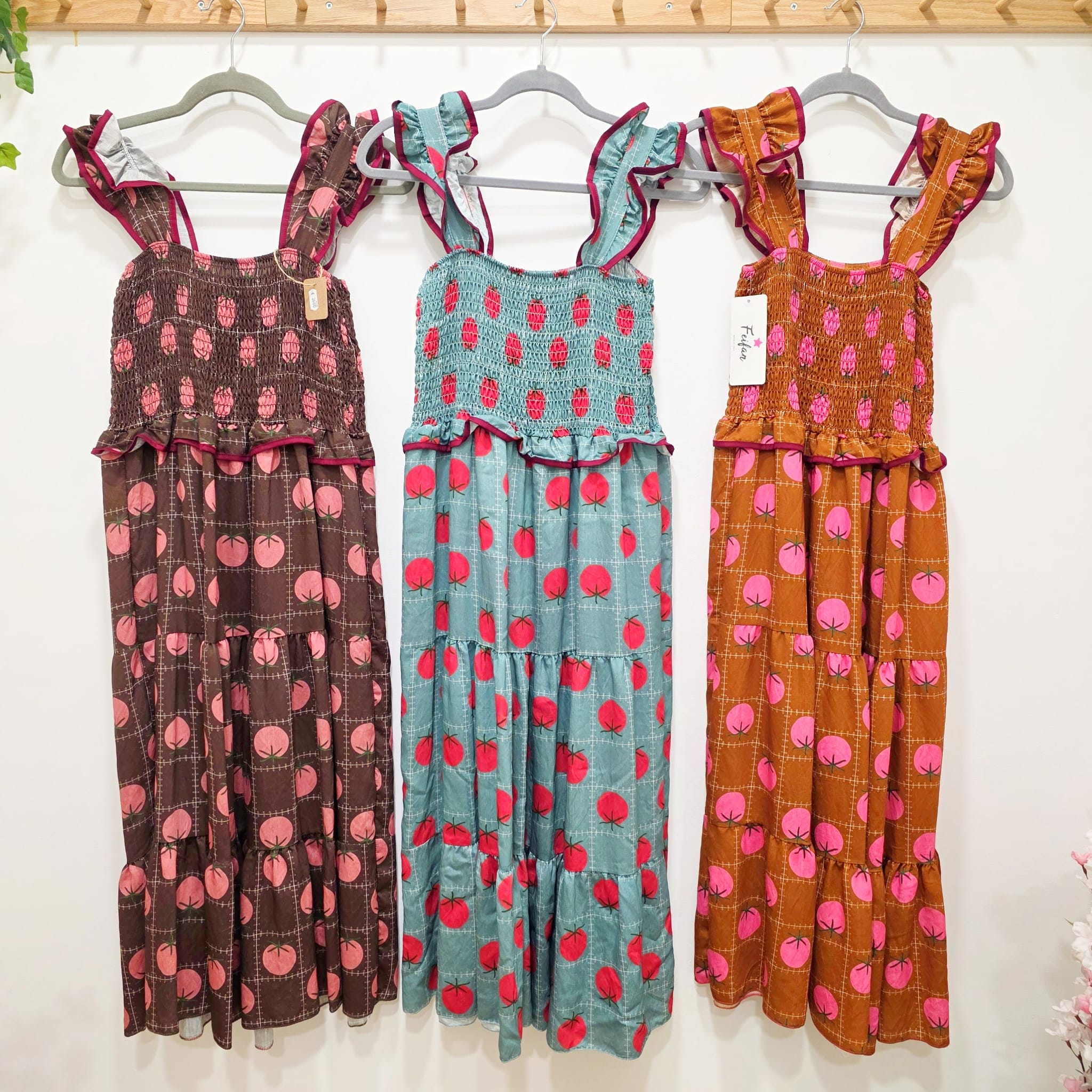 VESTIDO NIDO DE ABEJA (TOMATES)